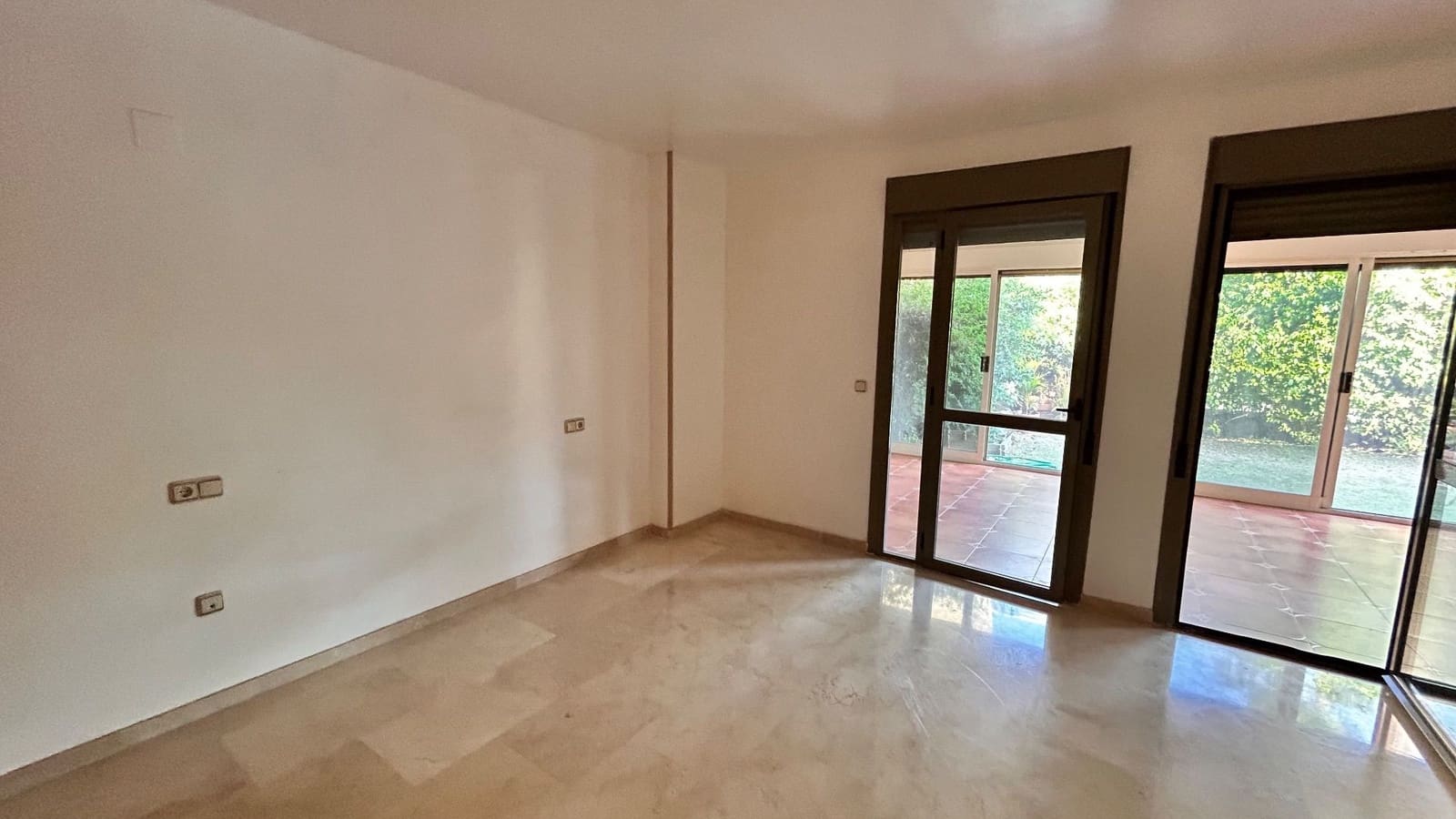 Appartement de 3 chambres à louer à San Juan de Alicante / Sant Joan d'Alacant avec piscine - 1 950 € (Ref: 9111855)