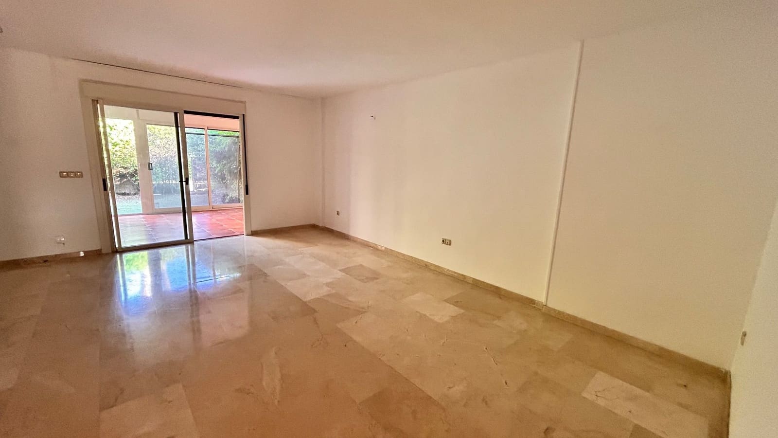 Appartement de 3 chambres à louer à San Juan de Alicante / Sant Joan d'Alacant avec piscine - 1 950 € (Ref: 9111855)