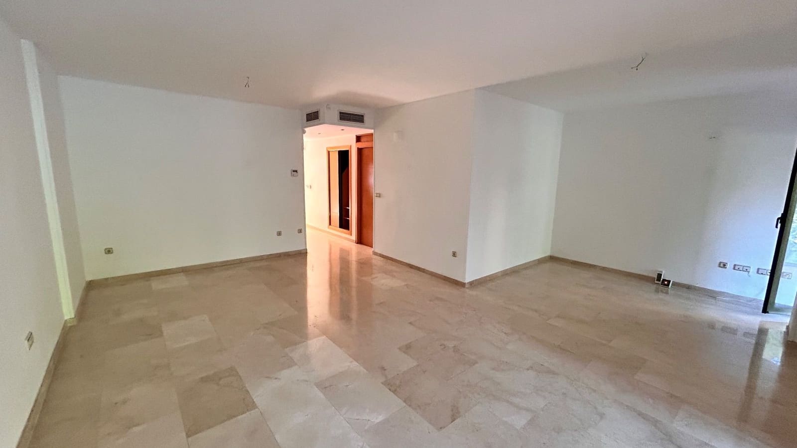 Appartement de 3 chambres à louer à San Juan de Alicante / Sant Joan d'Alacant avec piscine - 1 950 € (Ref: 9111855)