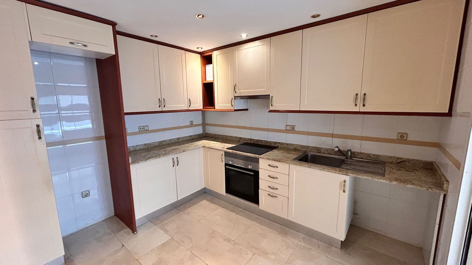 Appartement de 3 chambres à louer à San Juan de Alicante / Sant Joan d'Alacant avec piscine - 1 950 € (Ref: 9111855)