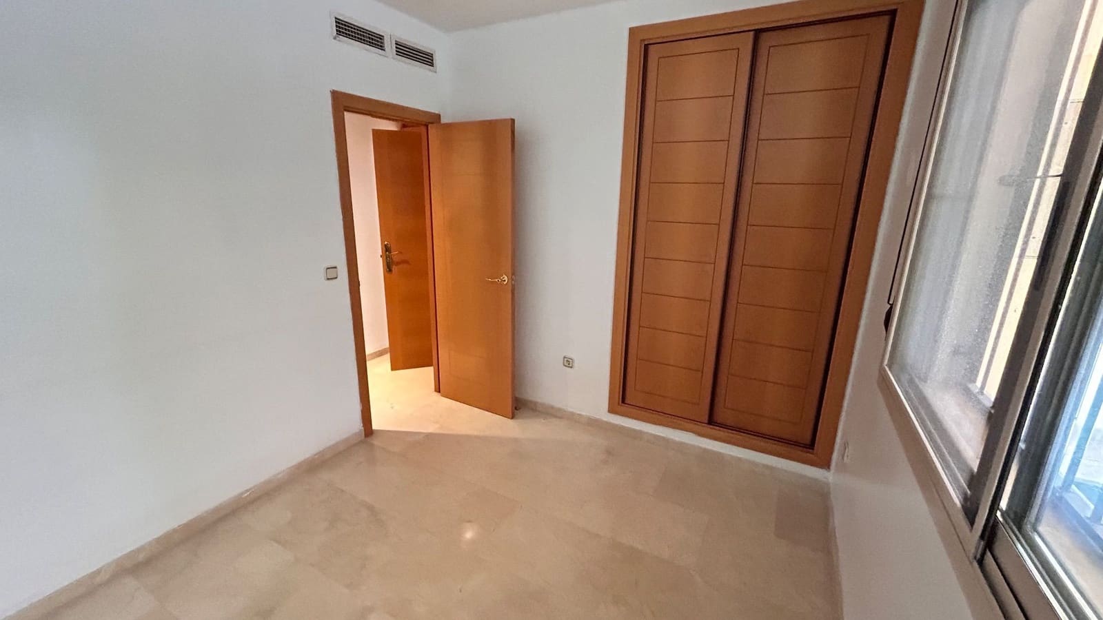 Appartement de 3 chambres à louer à San Juan de Alicante / Sant Joan d'Alacant avec piscine - 1 950 € (Ref: 9111855)