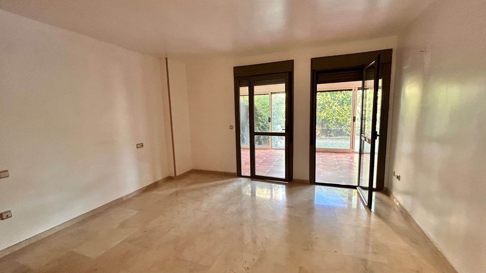 Appartement de 3 chambres à louer à San Juan de Alicante / Sant Joan d'Alacant avec piscine - 1 950 € (Ref: 9111855)