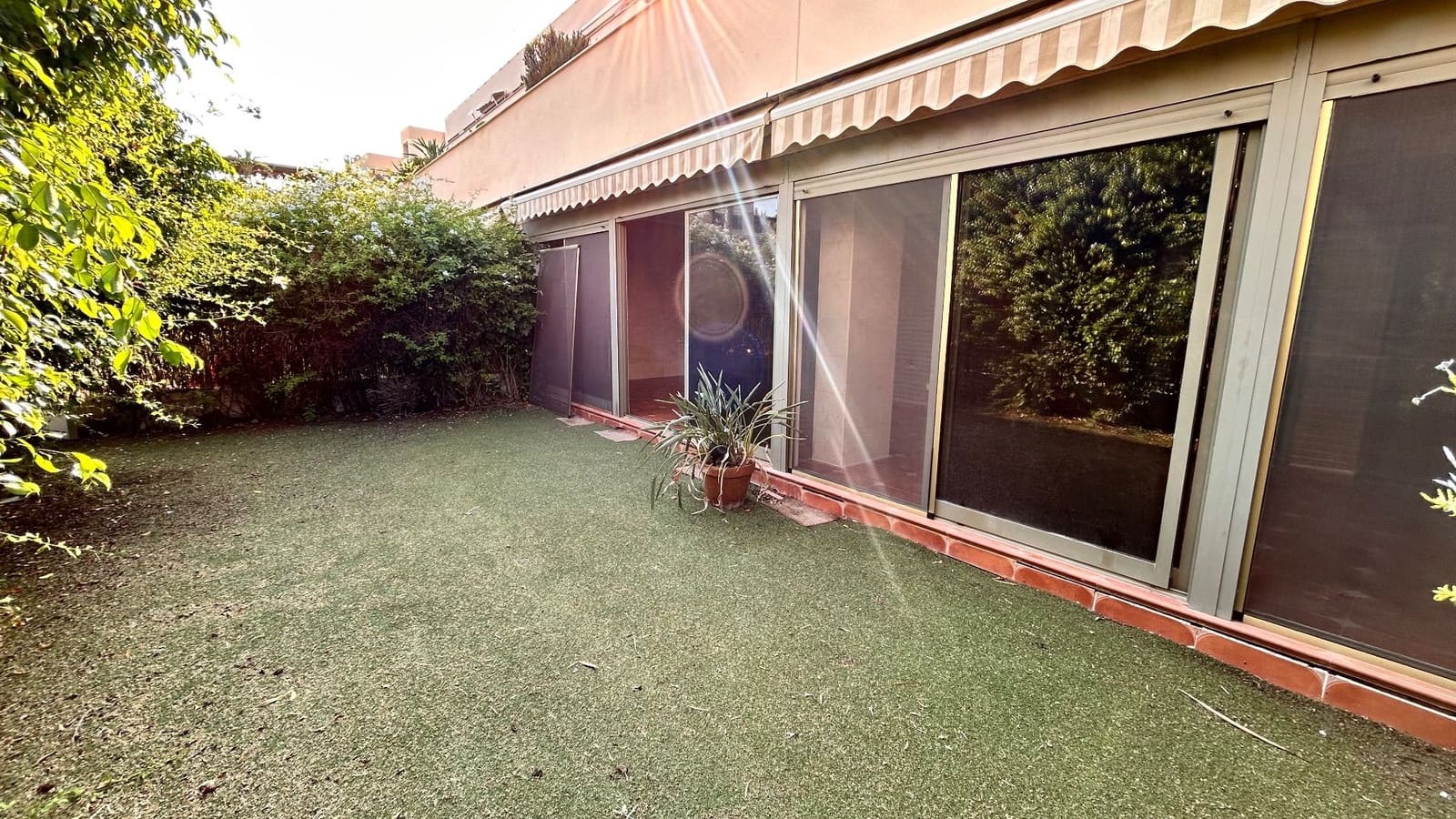 Appartement de 3 chambres à louer à San Juan de Alicante / Sant Joan d'Alacant avec piscine - 1 950 € (Ref: 9111855)