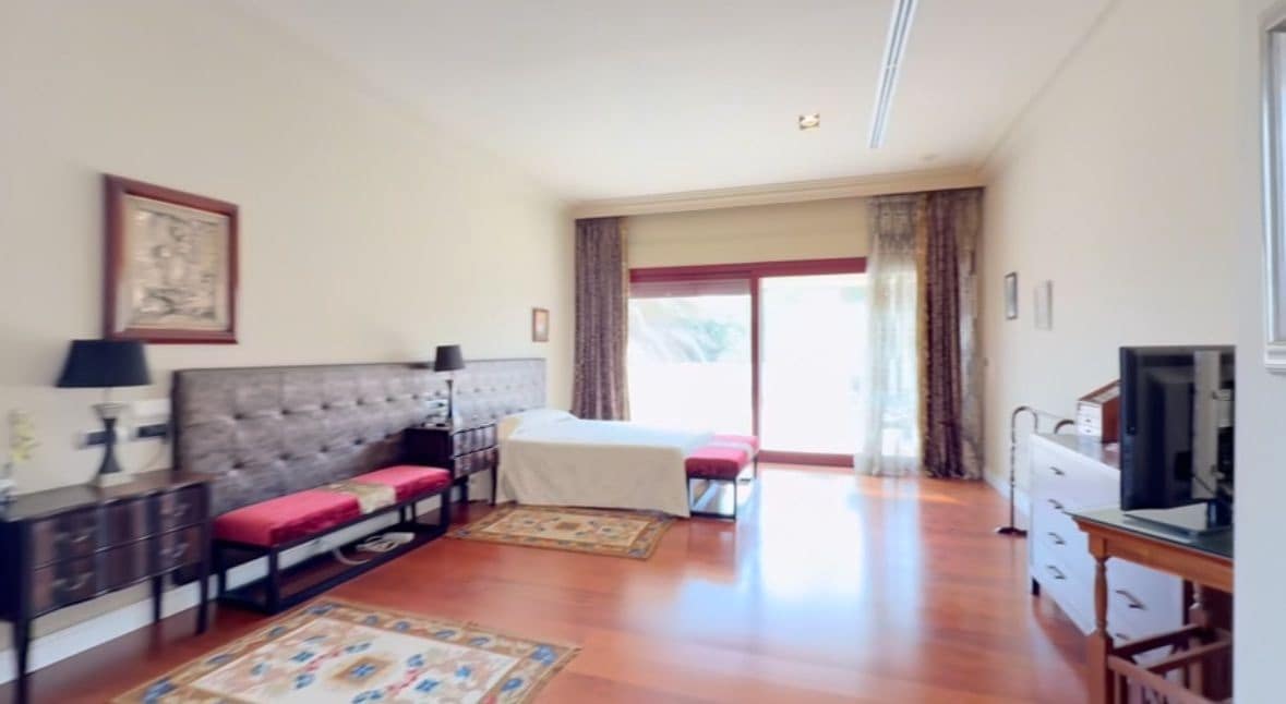 6 soveværelse Villa til salg i Alicante by med swimmingpool garage - € 3.500.000 (Ref: 9288023)