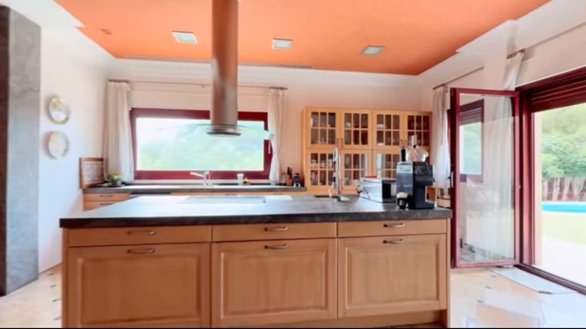 6 soveværelse Villa til salg i Alicante by med swimmingpool garage - € 3.500.000 (Ref: 9288023)