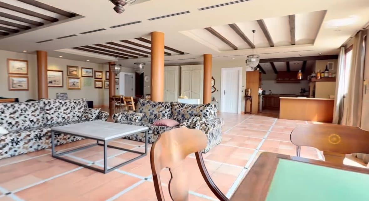 6 soveværelse Villa til salg i Alicante by med swimmingpool garage - € 3.500.000 (Ref: 9288023)