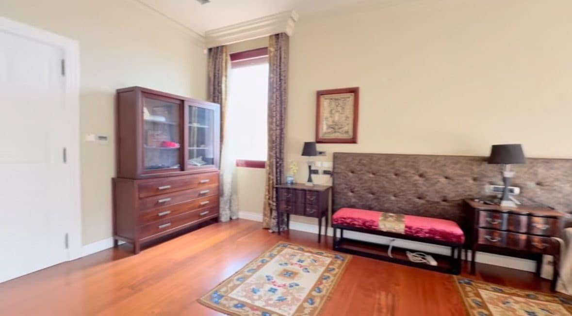 6 soveværelse Villa til salg i Alicante by med swimmingpool garage - € 3.500.000 (Ref: 9288023)