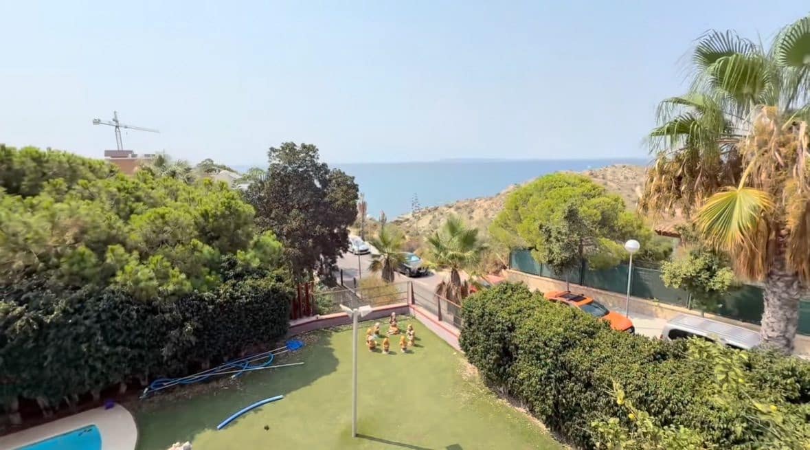 6 soveværelse Villa til salg i Alicante by med swimmingpool garage - € 3.500.000 (Ref: 9288023)