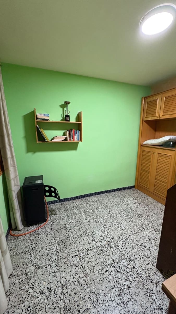3 quarto Apartamento para venda em Alicante cidade - 145 000 € (Ref: 9303063)