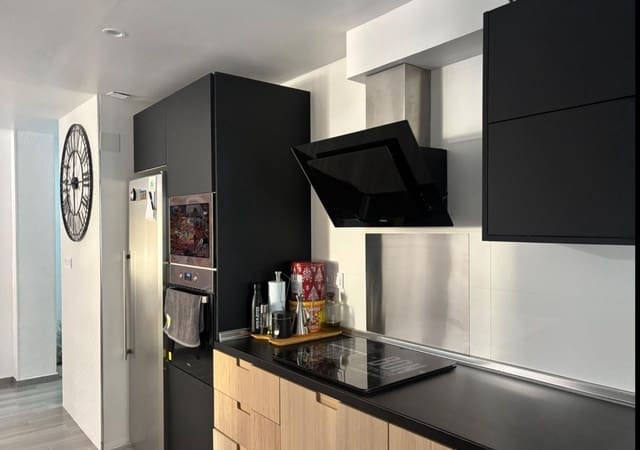 Piso de 3 habitaciones en Los Alcázares en venta con garaje - 165.900 € (Ref: 9308236)