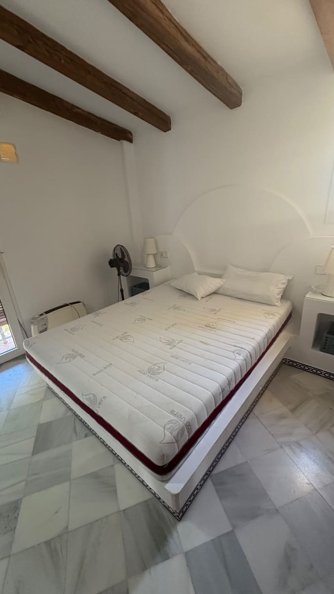 2 bedroom Flat for sale in Torrevieja with pool - € 227,000 (Ref: 9312330)