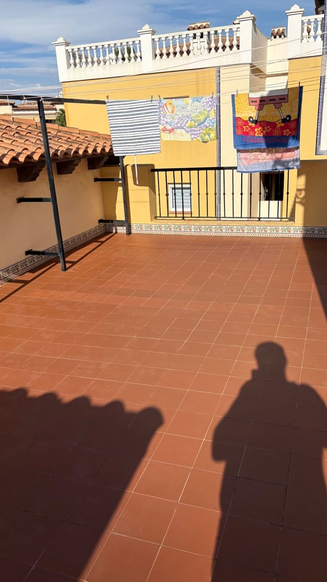 2 bedroom Flat for sale in Torrevieja with pool - € 227,000 (Ref: 9312330)