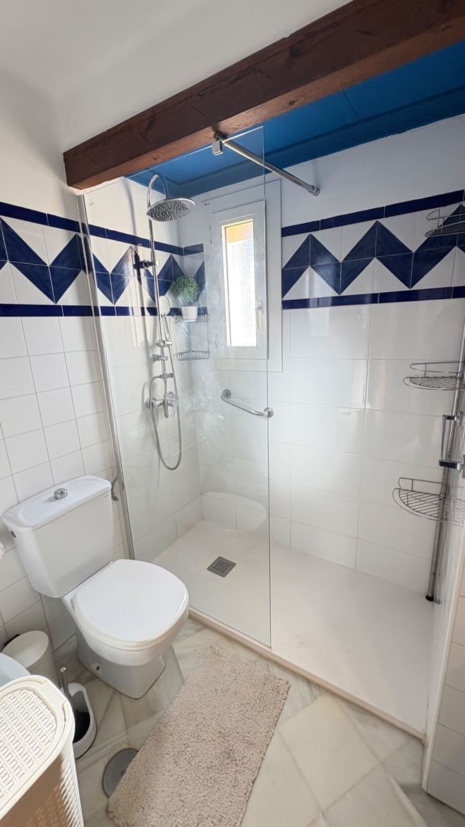 2 bedroom Flat for sale in Torrevieja with pool - € 227,000 (Ref: 9312330)