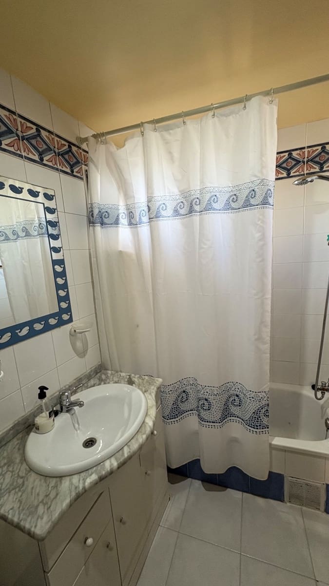 3 bedroom Flat for sale in Benidorm with pool garage - € 283,000 (Ref: 9330151)