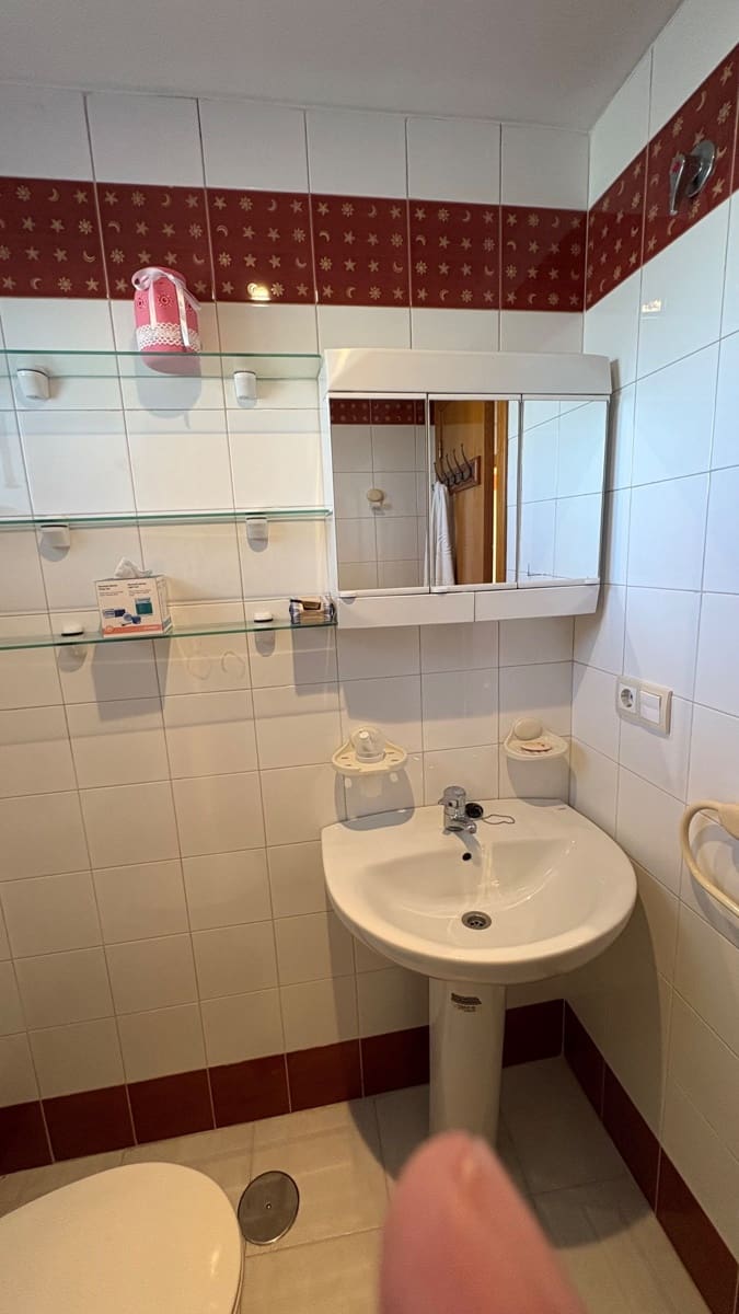 3 bedroom Flat for sale in Benidorm with pool garage - € 283,000 (Ref: 9330151)