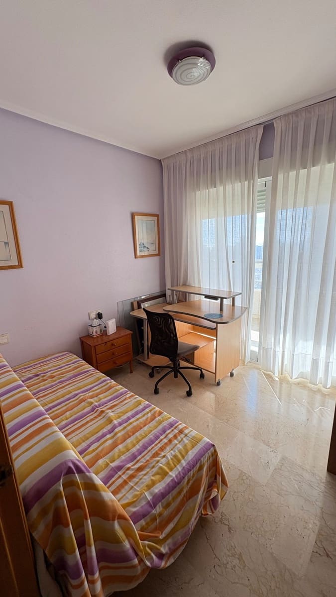 3 bedroom Flat for sale in Benidorm with pool garage - € 283,000 (Ref: 9330151)