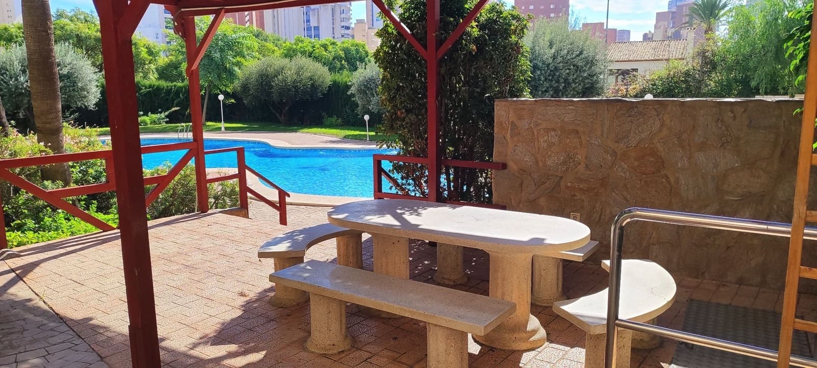 3 bedroom Flat for sale in Benidorm with pool garage - € 283,000 (Ref: 9330151)