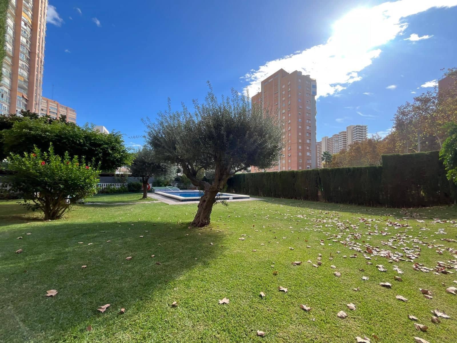 3 bedroom Flat for sale in Benidorm with pool garage - € 287,000 (Ref: 9361952)
