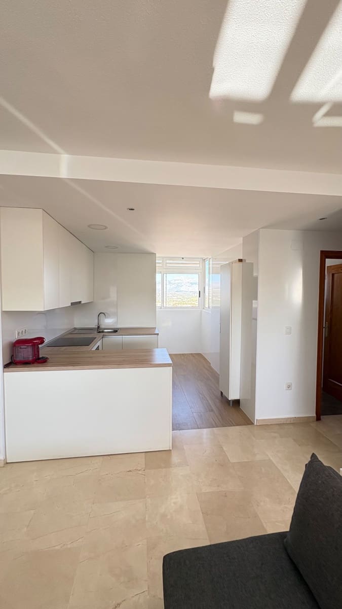 2 soverom Leilighet til salgs i Benidorm med garasje - € 265 000 (Ref: 9400391)