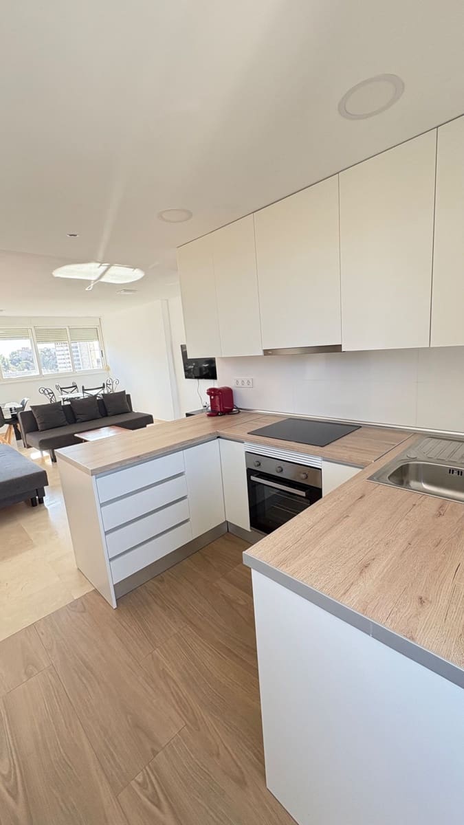 2 soverom Leilighet til salgs i Benidorm med garasje - € 265 000 (Ref: 9400391)