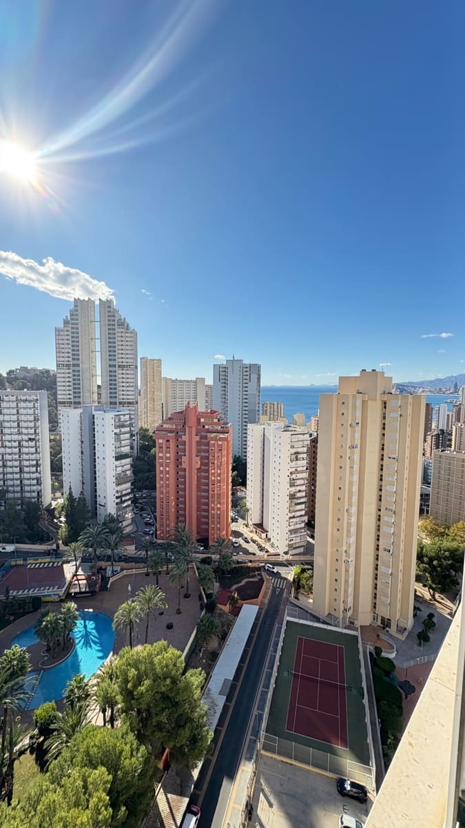 2 soverom Leilighet til salgs i Benidorm med garasje - € 265 000 (Ref: 9400391)