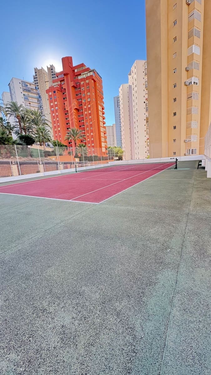 2 soverom Leilighet til salgs i Benidorm med garasje - € 265 000 (Ref: 9400391)