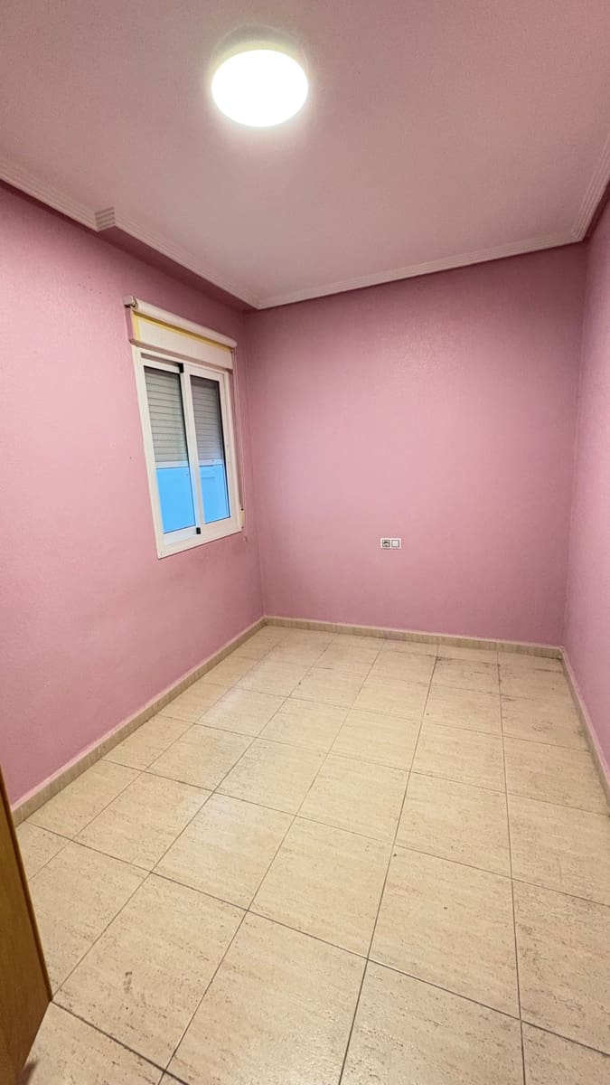 2 quarto Apartamento para venda em Torrevieja com garagem - 118 000 € (Ref: 9426884)