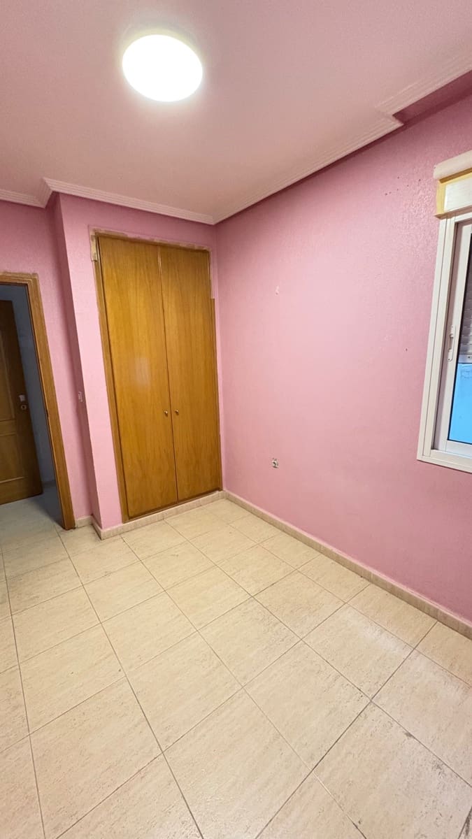 2 quarto Apartamento para venda em Torrevieja com garagem - 118 000 € (Ref: 9426884)