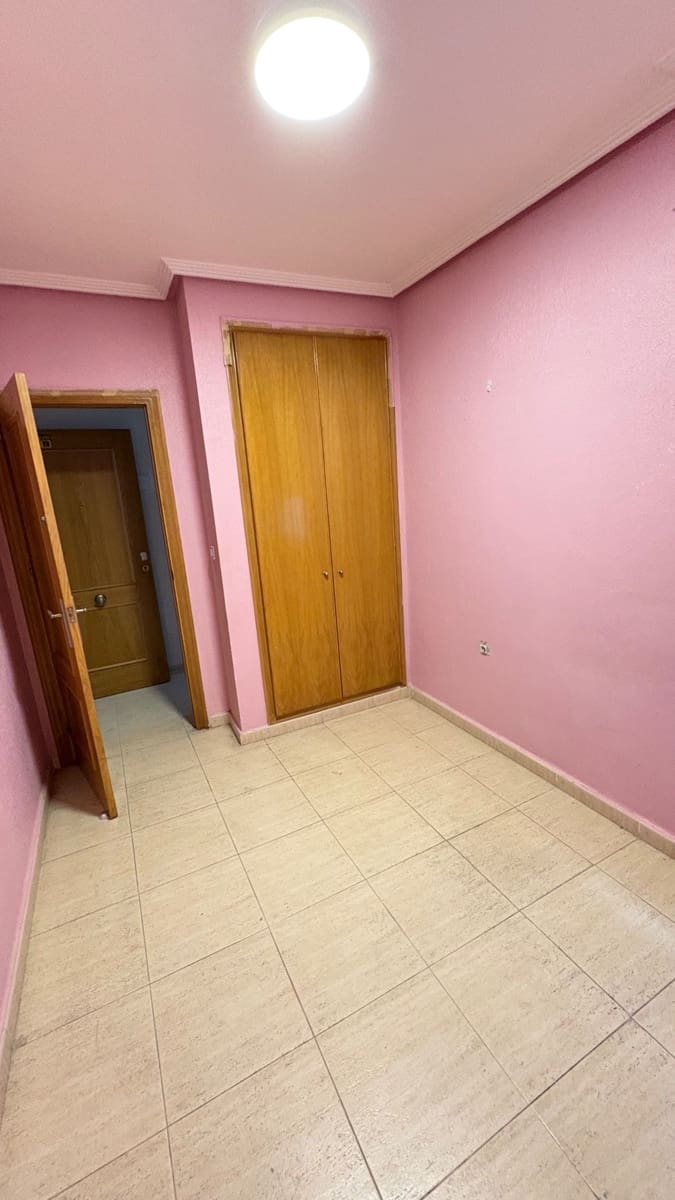 2 quarto Apartamento para venda em Torrevieja com garagem - 118 000 € (Ref: 9426884)