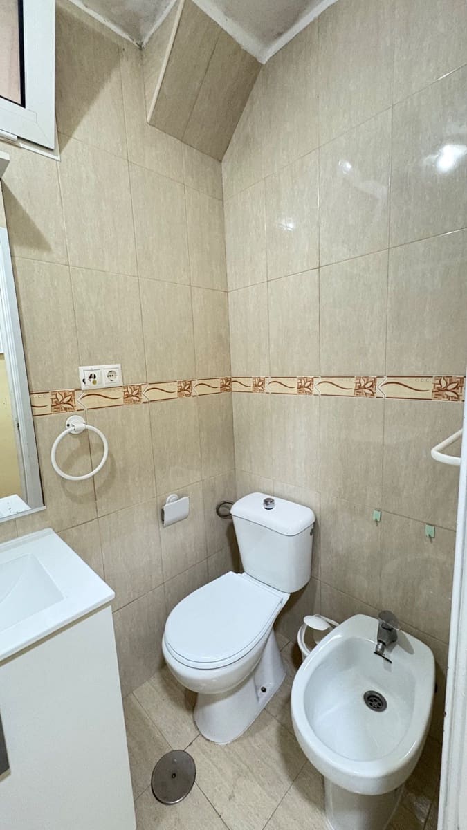 2 Zimmer Wohnung zu verkaufen in Alicante / Alacant Stadt - 127.000 € (Ref: 9439492)