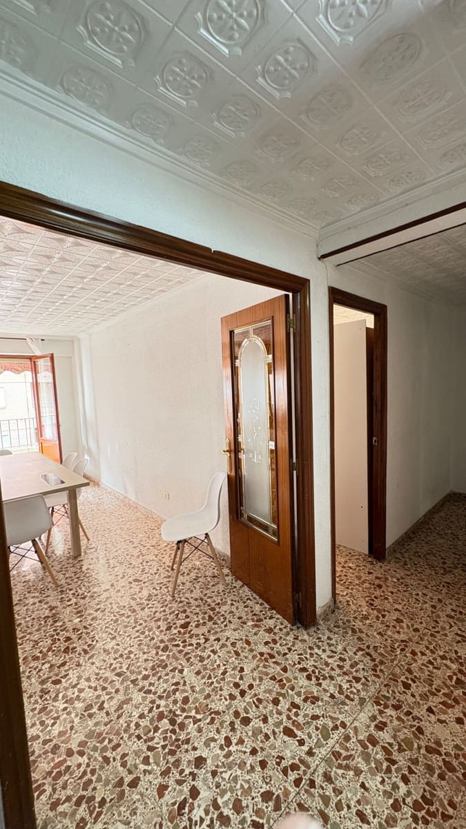 4 soveværelse Lejlighed til salg i Alicante by - € 185.000 (Ref: 9439493)