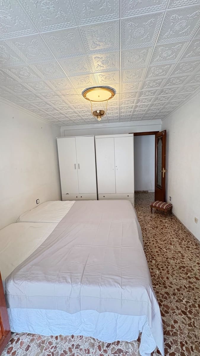 4 soveværelse Lejlighed til salg i Alicante by - € 185.000 (Ref: 9439493)