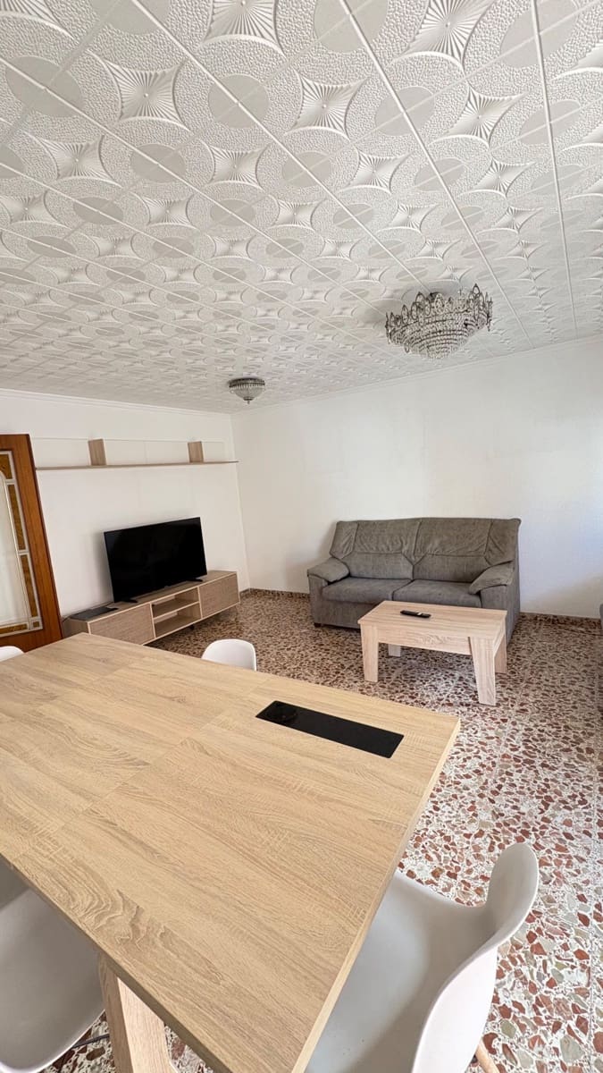 4 soveværelse Lejlighed til salg i Alicante by - € 185.000 (Ref: 9439493)