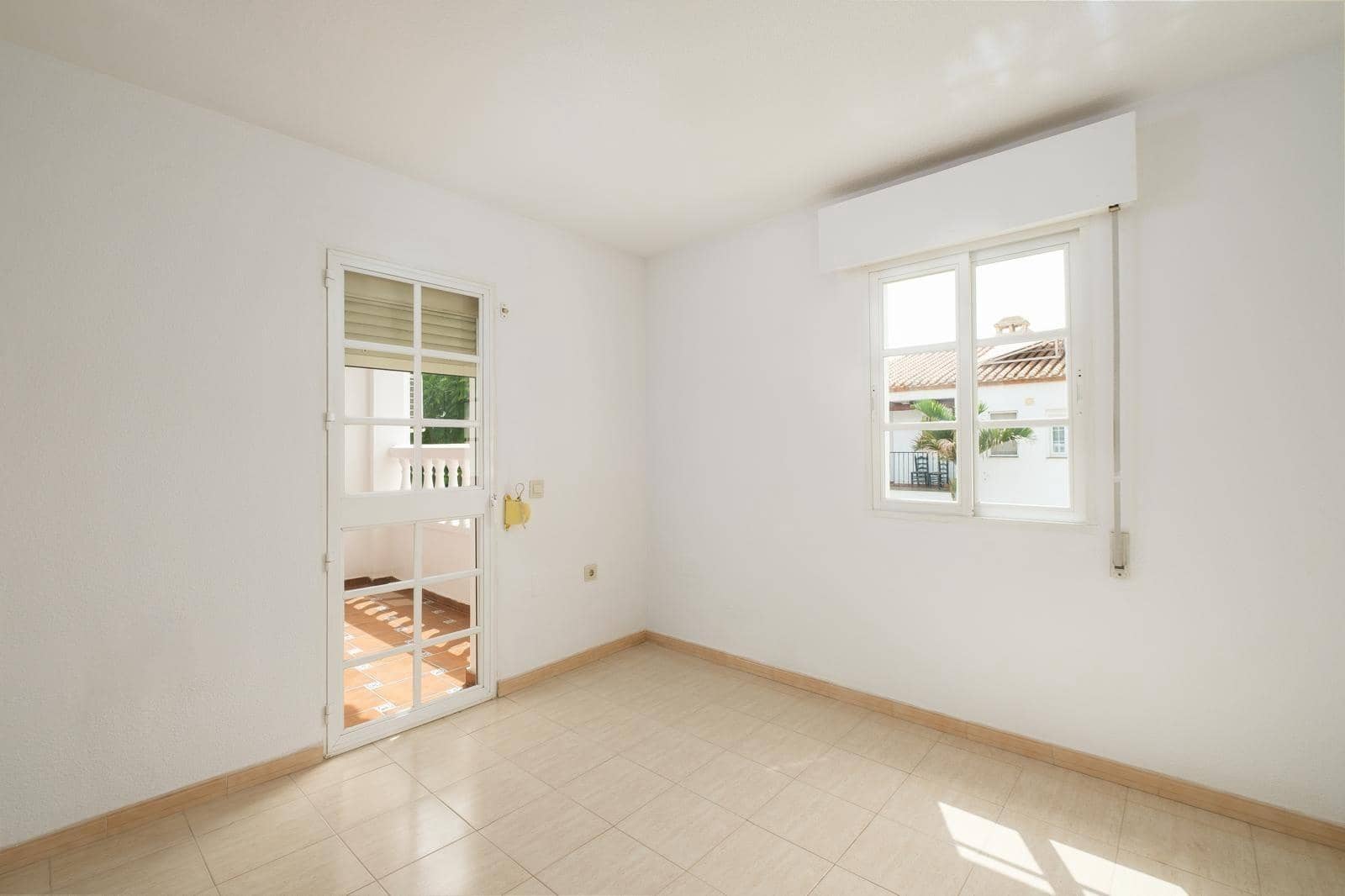 6 soveværelse Rækkehus til salg i Rincon de la Victoria med swimmingpool - € 495.000 (Ref: 10007241)