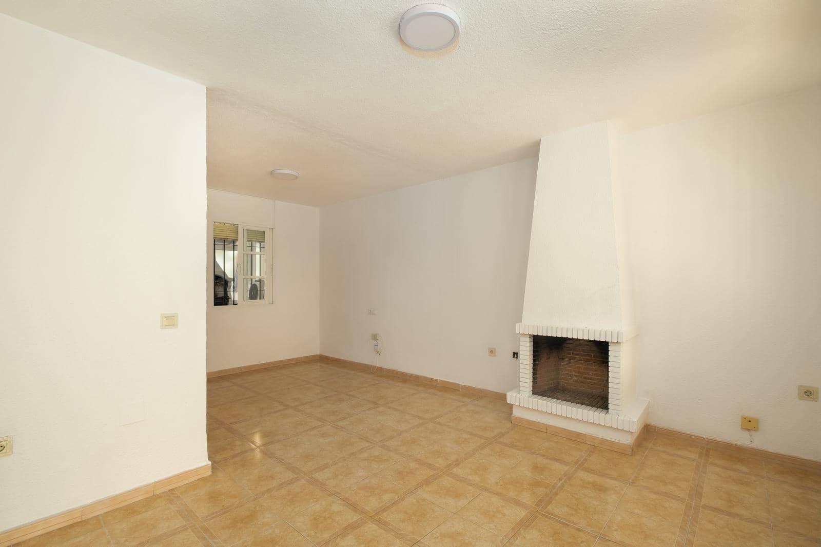 6 soveværelse Rækkehus til salg i Rincon de la Victoria med swimmingpool - € 495.000 (Ref: 10007241)