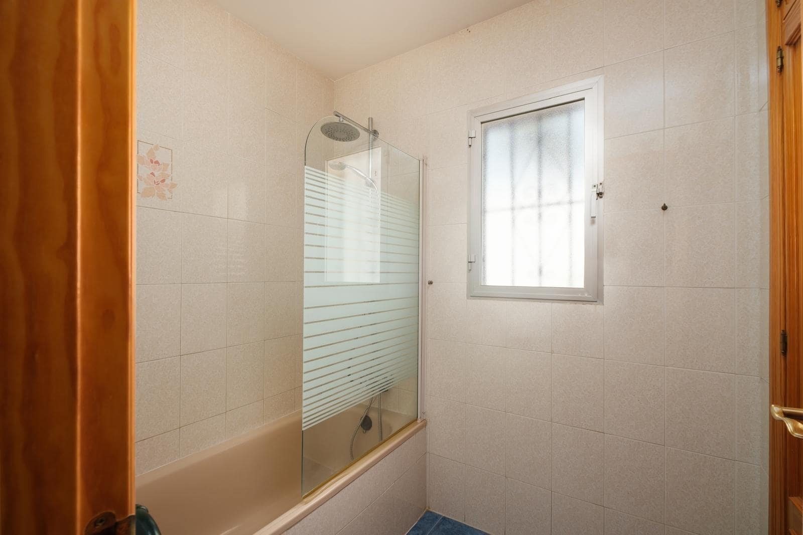 6 soveværelse Rækkehus til salg i Rincon de la Victoria med swimmingpool - € 495.000 (Ref: 10007241)