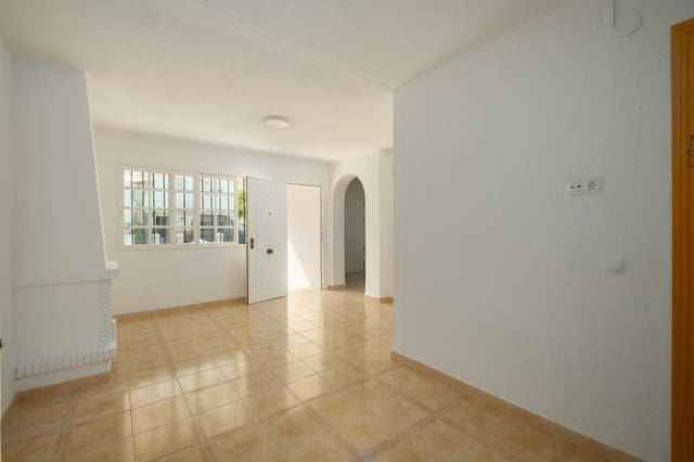 Adosado de 6 habitaciones en Rincón de la Victoria en venta con piscina - 495.000 € (Ref: 10007241)