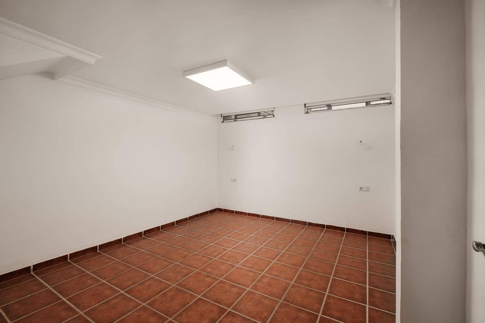 6 soveværelse Rækkehus til salg i Rincon de la Victoria med swimmingpool - € 495.000 (Ref: 10007241)