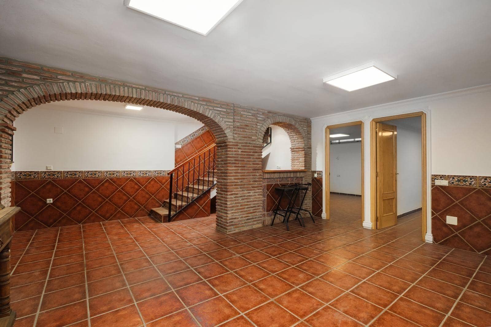 6 soveværelse Rækkehus til salg i Rincon de la Victoria med swimmingpool - € 495.000 (Ref: 10007241)