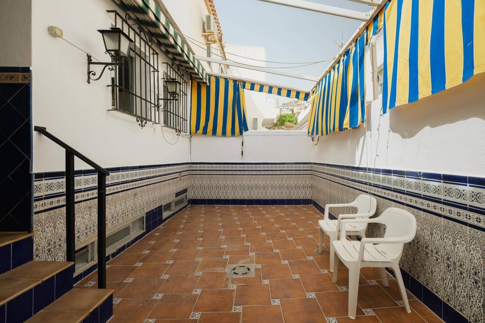 6 soveværelse Rækkehus til salg i Rincon de la Victoria med swimmingpool - € 495.000 (Ref: 10007241)