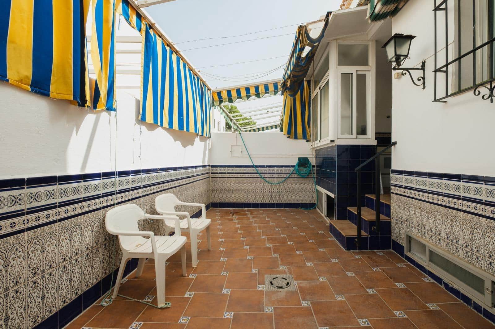 6 soveværelse Rækkehus til salg i Rincon de la Victoria med swimmingpool - € 495.000 (Ref: 10007241)