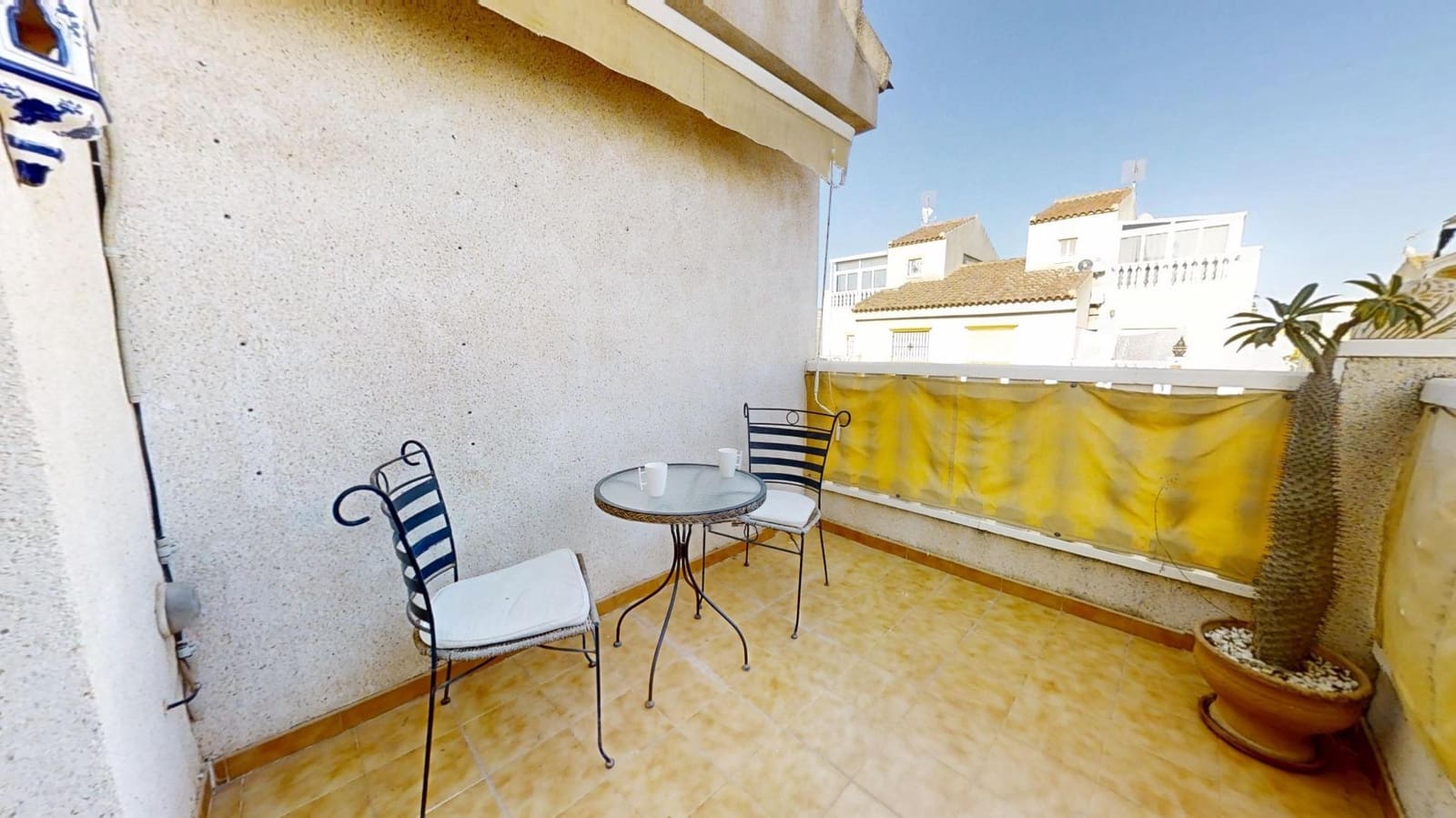 3 camera da letto Bungalow da affittare in Torrevieja - 1.100 € (Rif: 10021021)