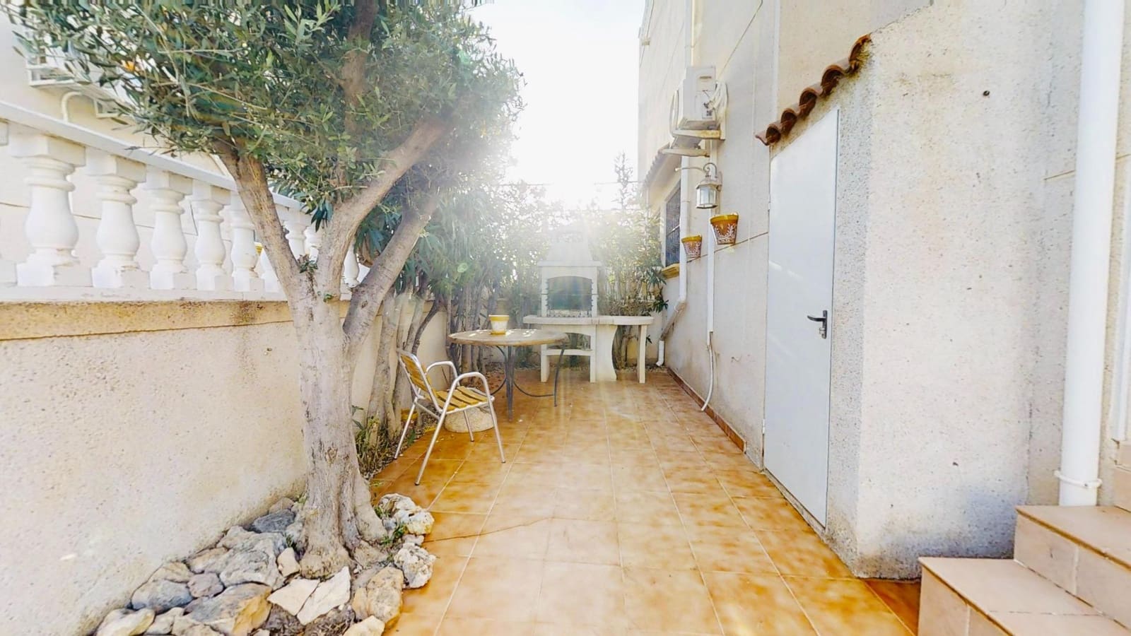 3 camera da letto Bungalow da affittare in Torrevieja - 1.100 € (Rif: 10021021)