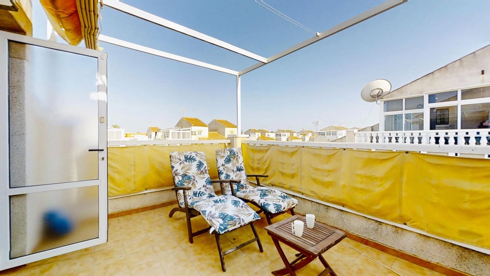 3 camera da letto Bungalow da affittare in Torrevieja - 1.100 € (Rif: 10021021)