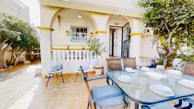 Bungalow de 3 chambres à louer à El Chaparral - La Siesta - La Torreta, Torrevieja - 1 100 € (Ref: 10021021)