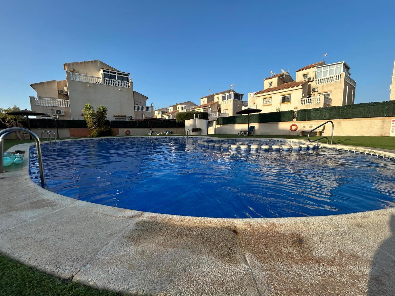 3 bedroom Bungalow for rent in Torrevieja - € 1,100 (Ref: 10021021)