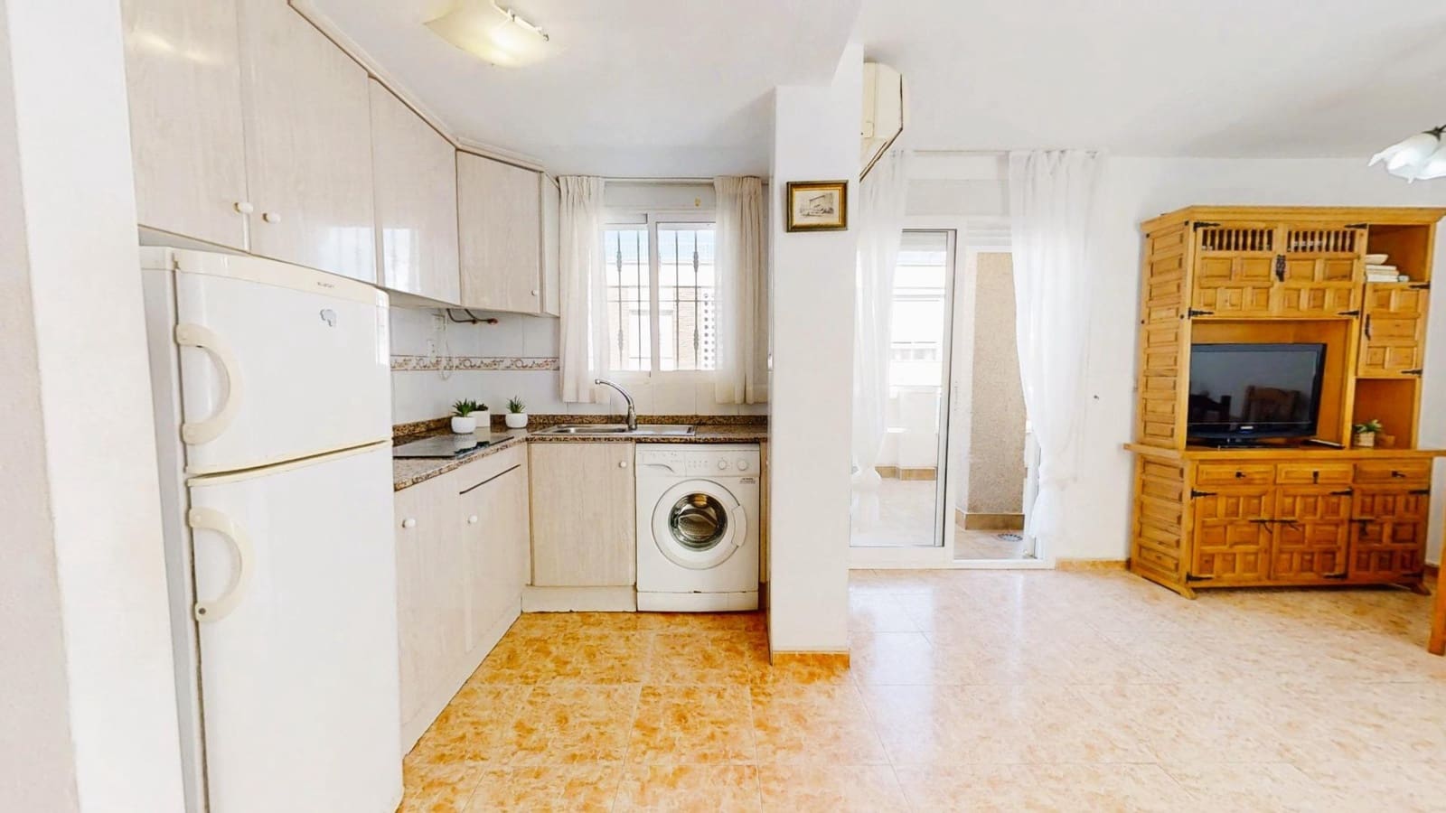2 makuuhuone Kattohuoneisto myytävänä paikassa Torrevieja - 162 000 € (Ref: 10034083)
