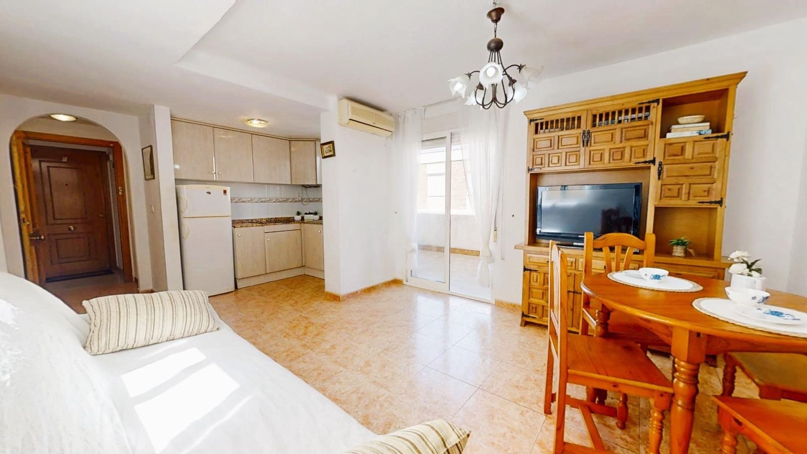 2 makuuhuone Kattohuoneisto myytävänä paikassa Torrevieja - 162 000 € (Ref: 10034083)