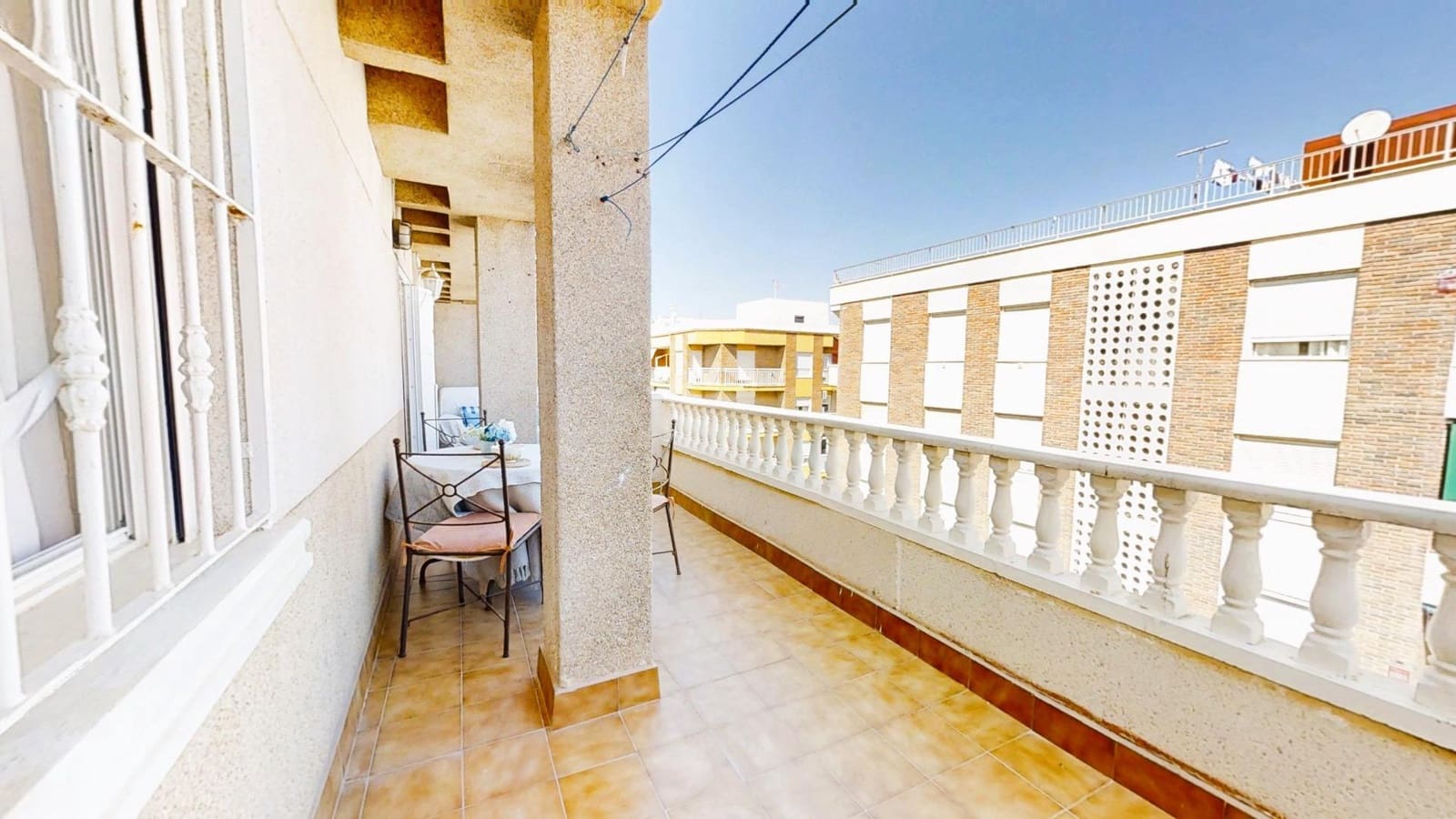 2 soverom Penthouse til salgs i Torrevieja - € 162 000 (Ref: 10034083)