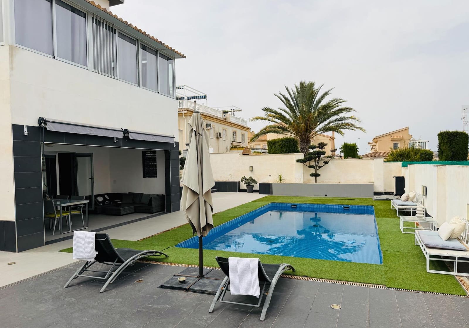 3 slaapkamer Villa te koop in Rojales met zwembad garage - € 398.900 (Ref: 10076529)